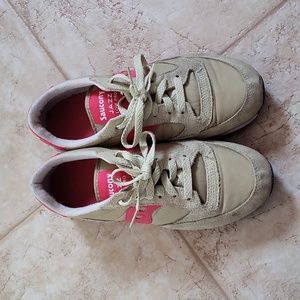 Saucony Jazz Low Pro womans sneakers. Size 8.5